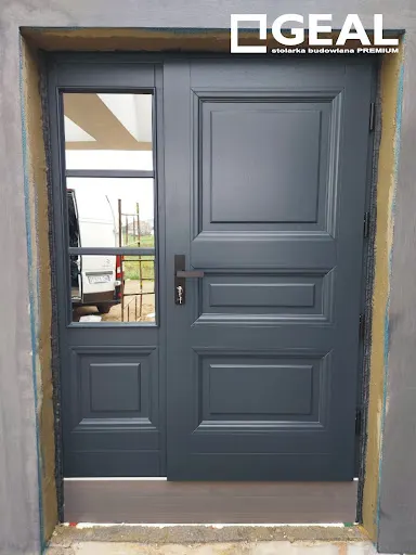 GEAL okna drzwi bramy rolety parapety Ostrołęka